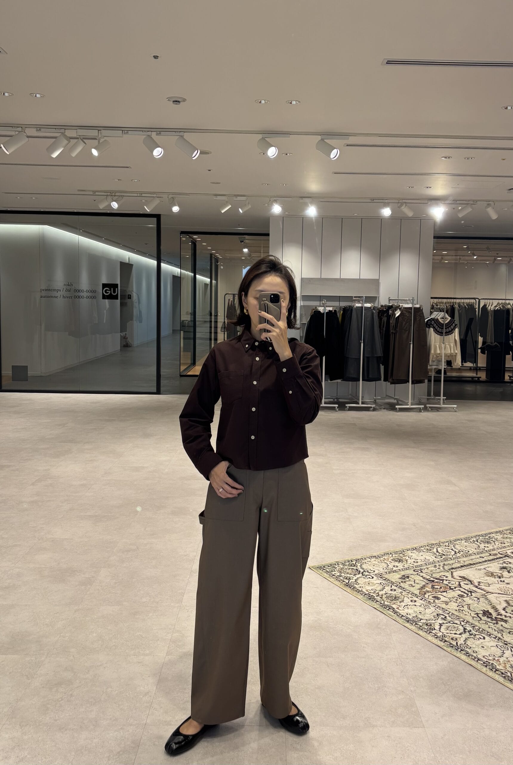 GU×rokh　バレルレッグペインターパンツ by rokhを試着