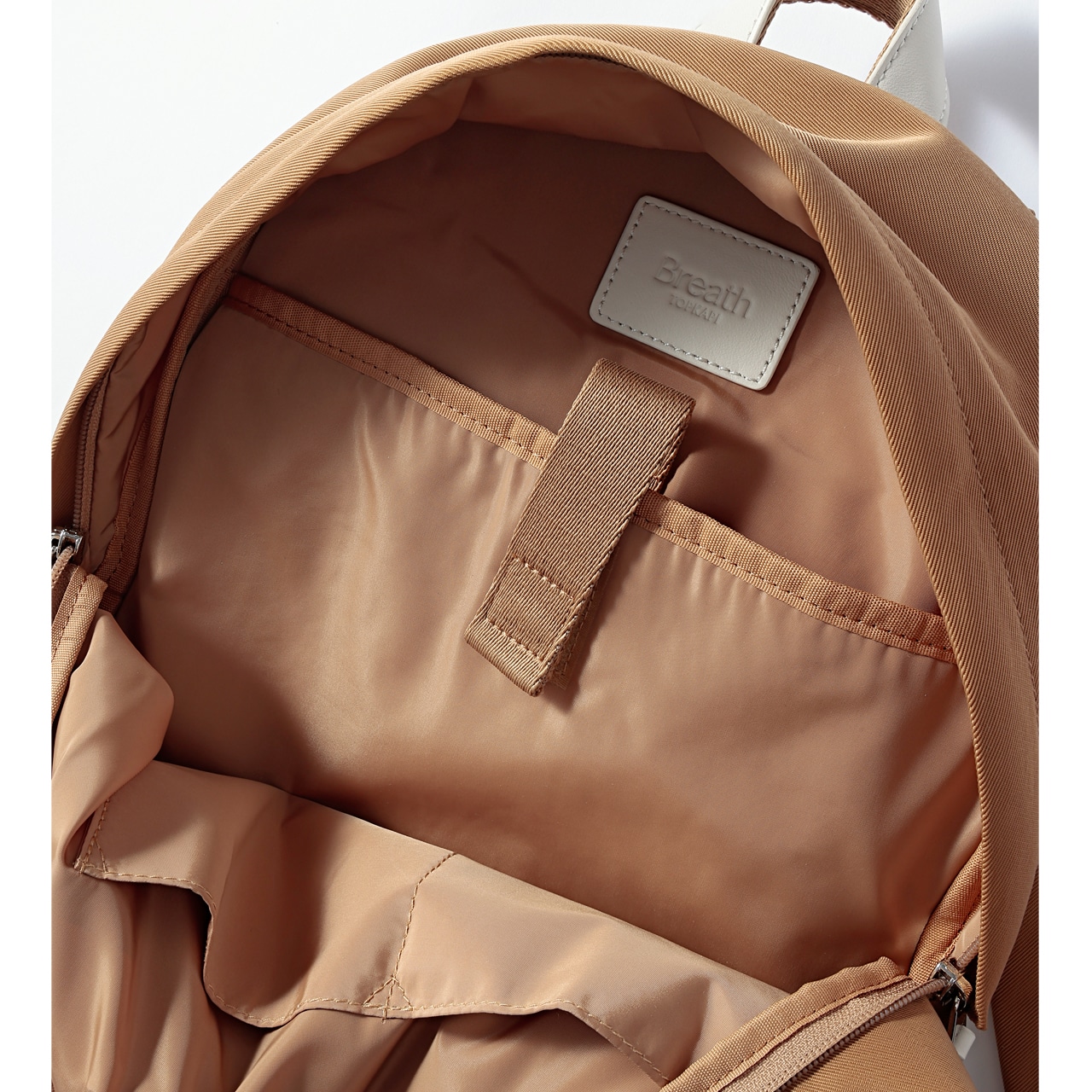 【TOPKAPI（トプカピ）】のリュックの中身