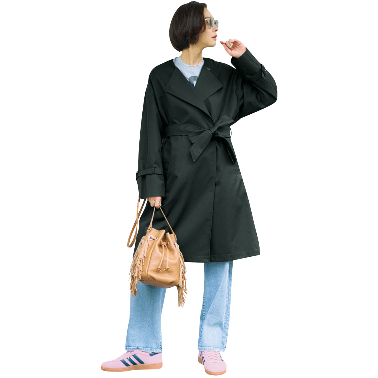 浅見れいなさんの12closet（トゥエルブクローゼット）【洗える】【撥水】ノーカラートレンチコートのコーデ リボンベルトを締めても素敵！