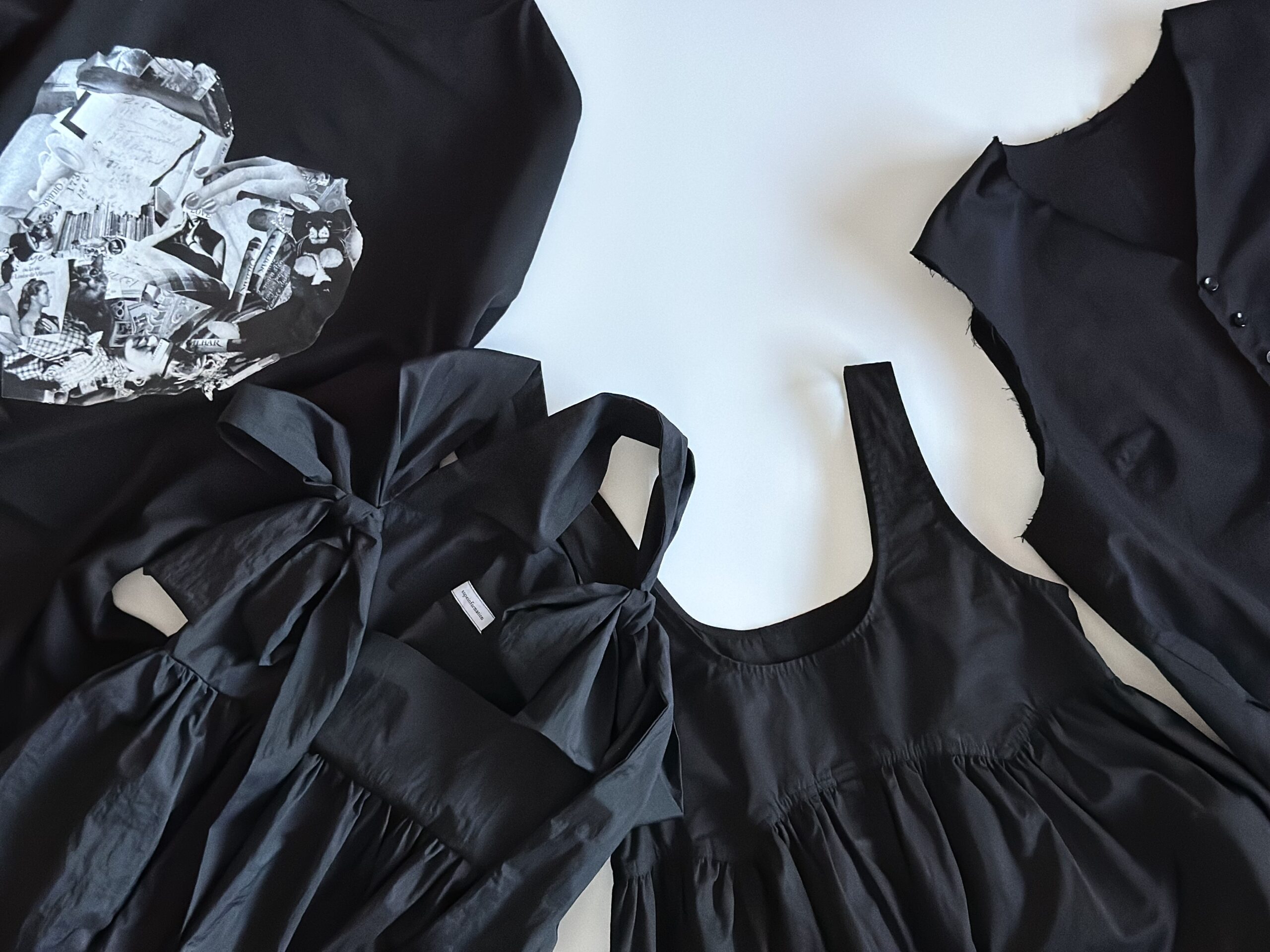 黒アイテム　40代ファッション　地味色