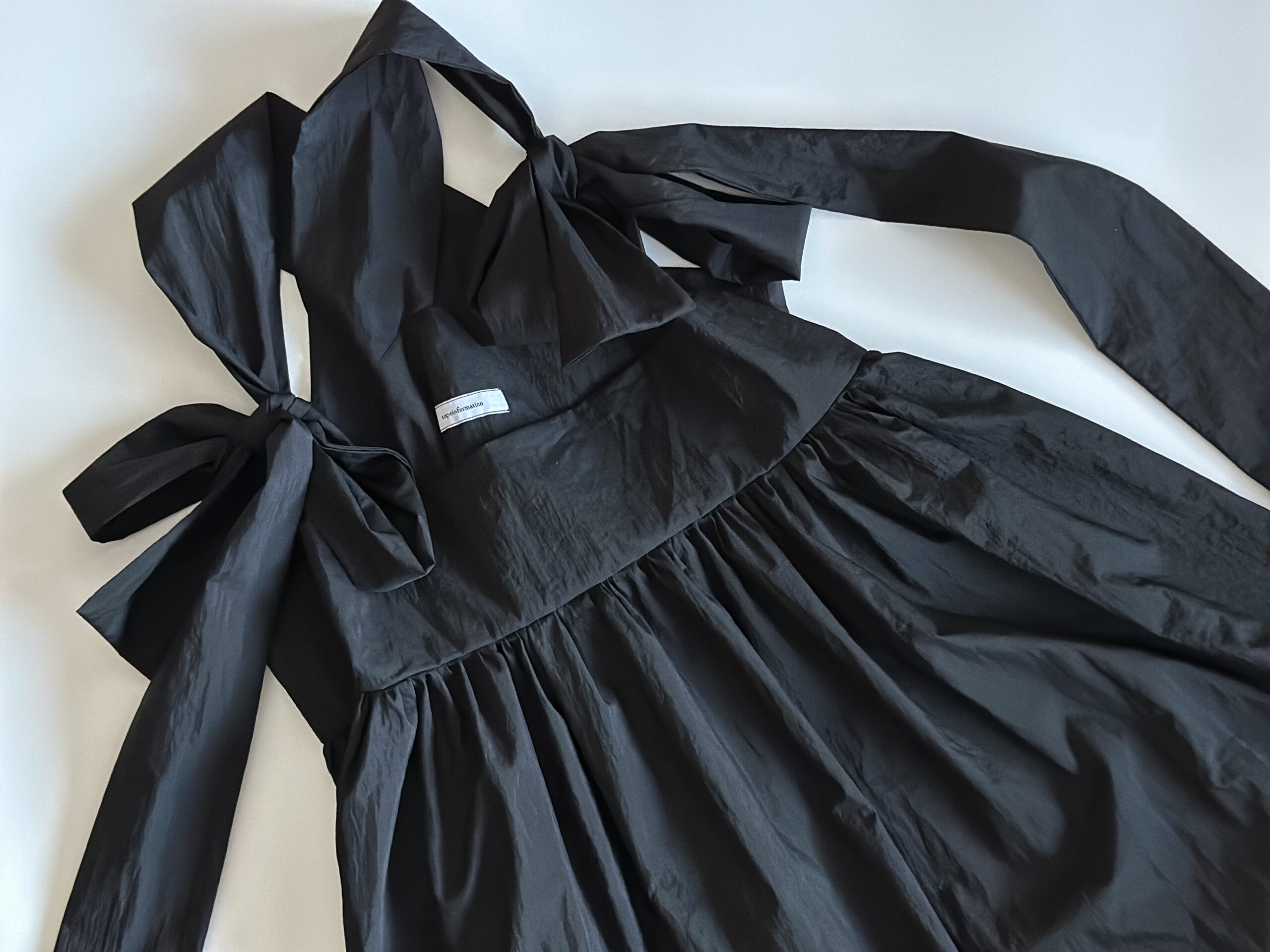 tope クロスストラップチュニック　40代ファッション