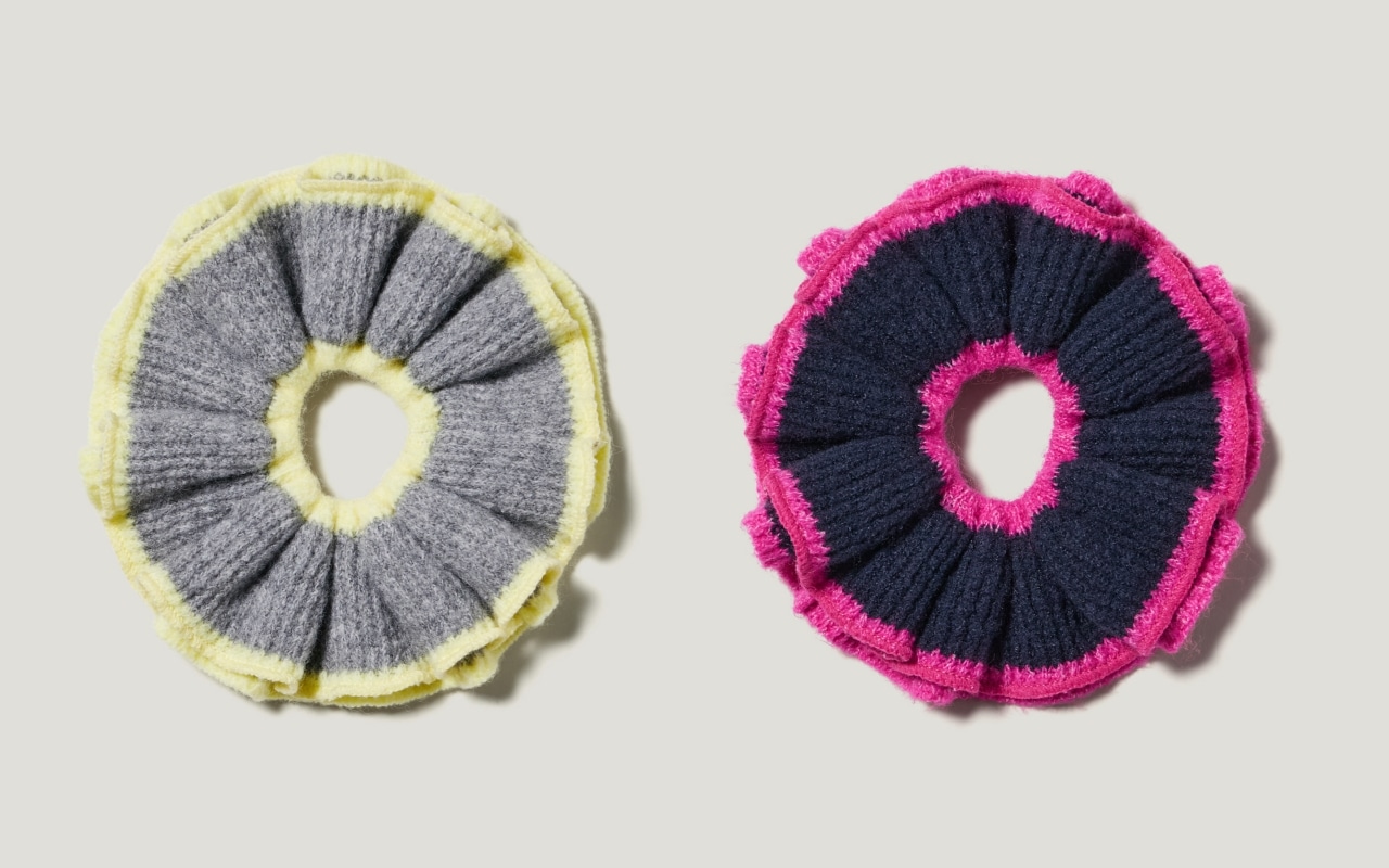 GUrokhコラボのニットシュシュ