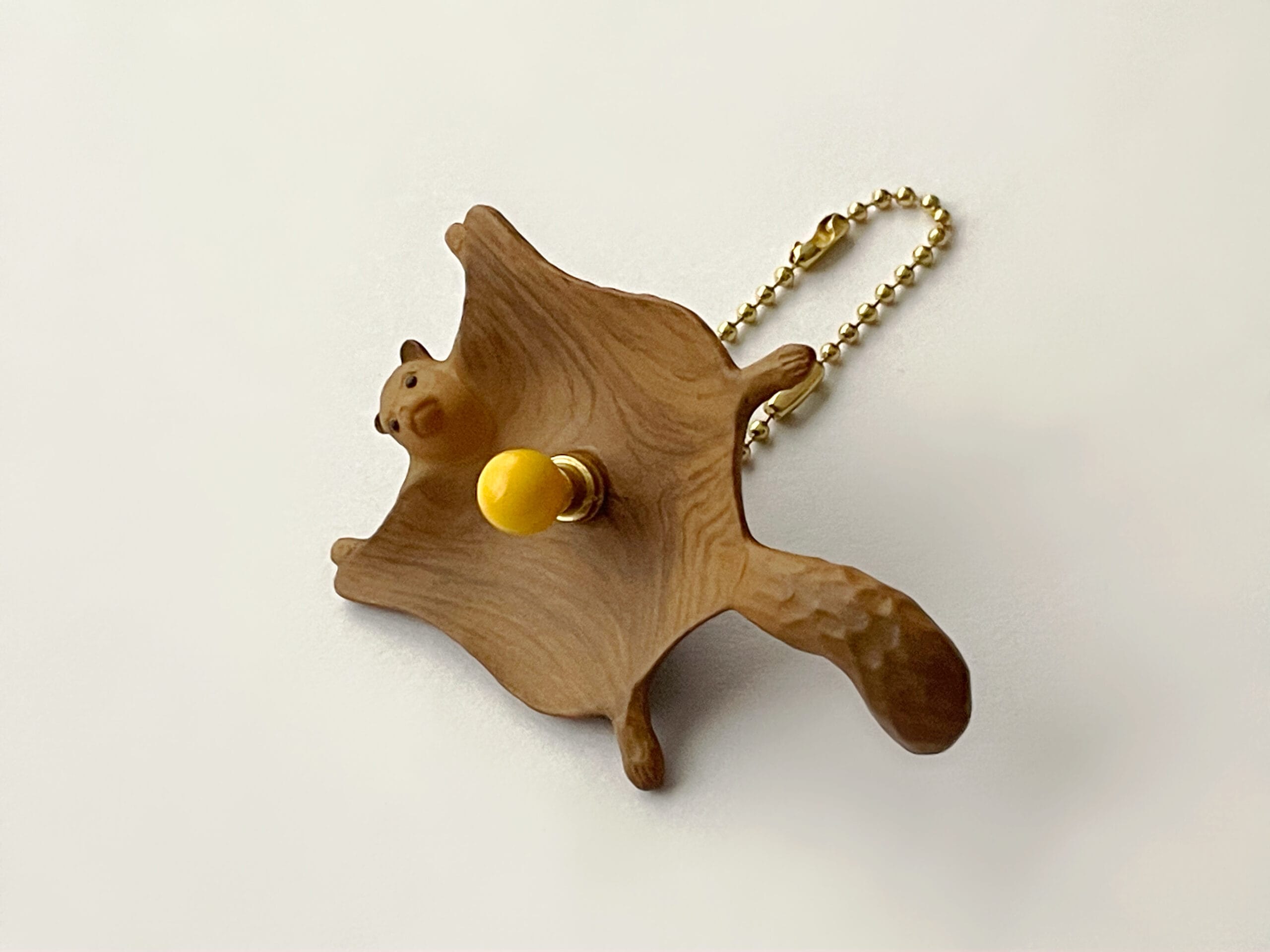 KIYATAガチャのムササビランプ