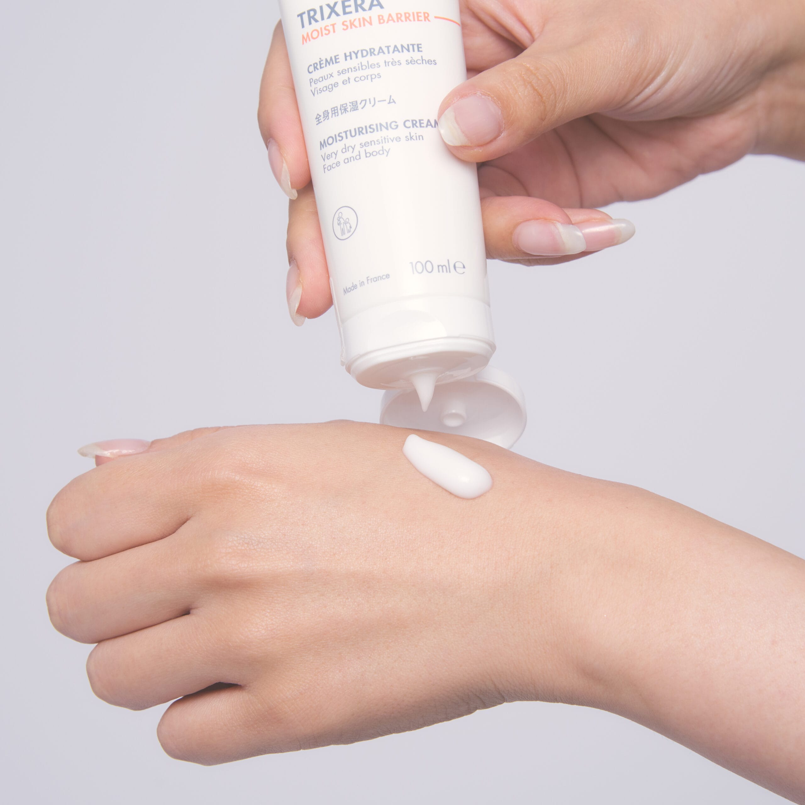 トリクセラ モイストスキンバリア クリームのテクスチャー。