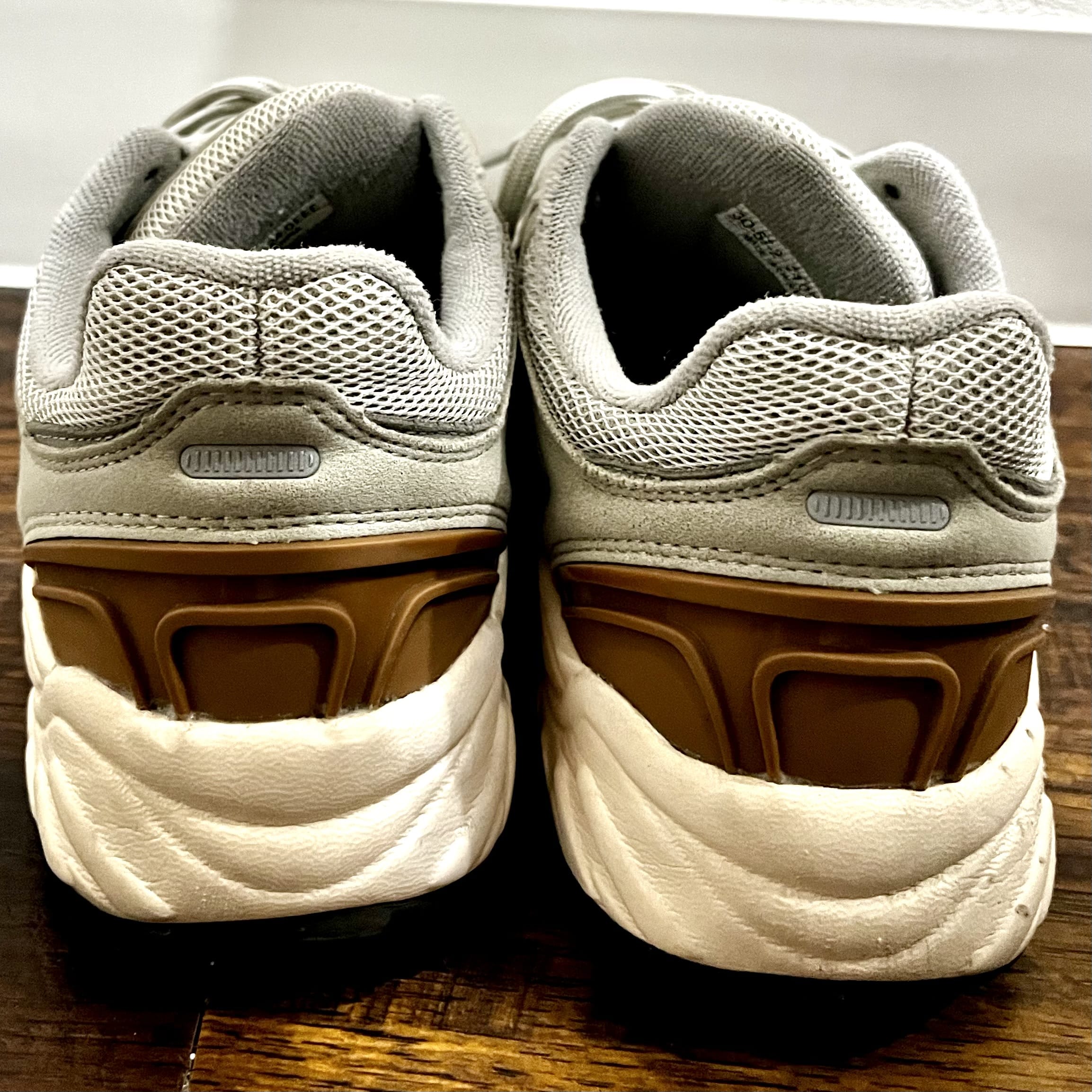 スニーカー　靴