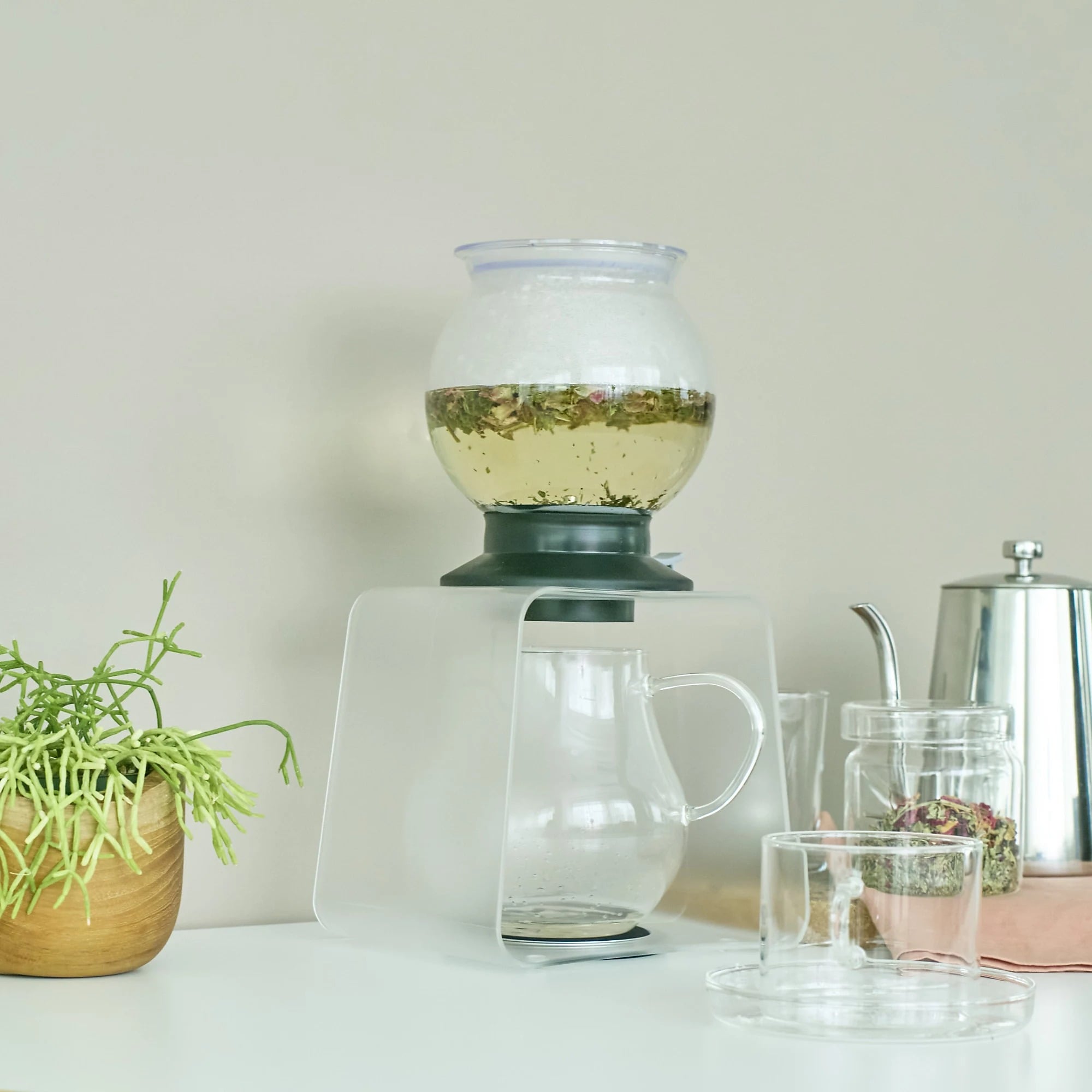 HARIO
HARIO ティードリッパーラルゴ スタンドセット
￥8,800