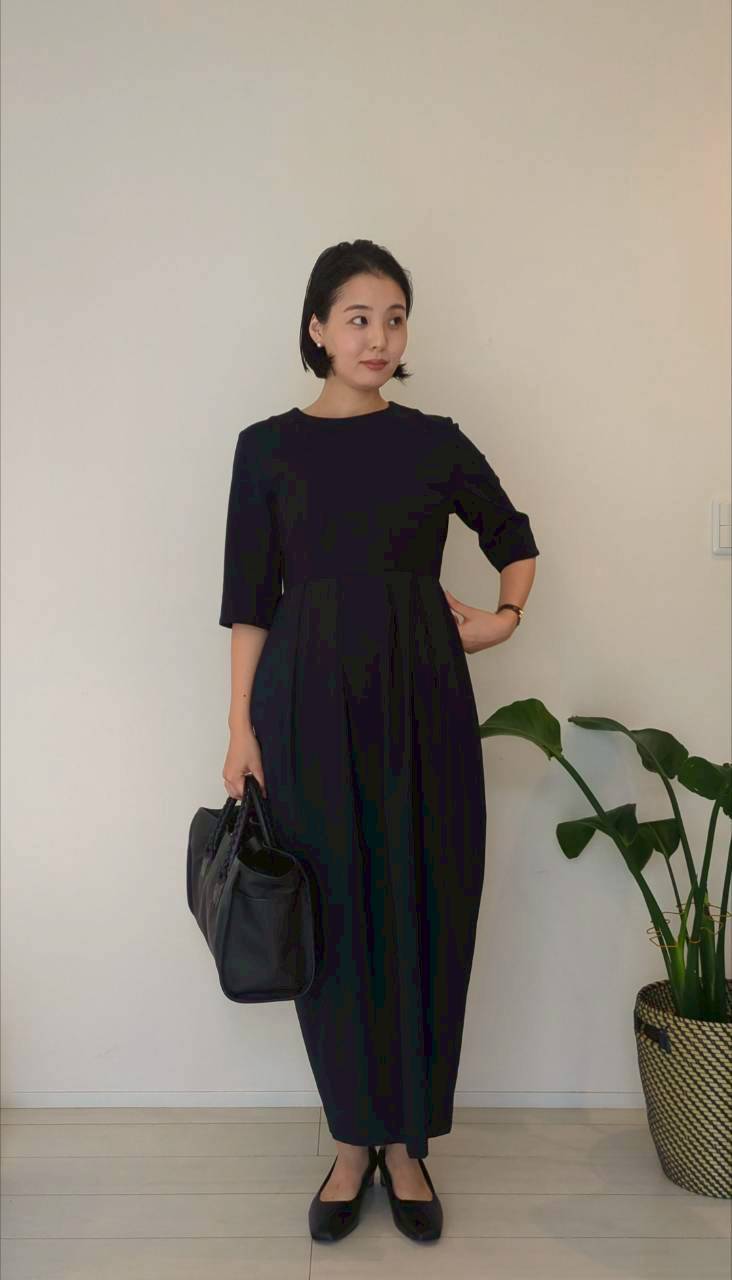 12closet×エディター高橋夏果コラボ
「ハピネスワークバッグ」「撥水スマートコクーンワンピース」のコーディネート