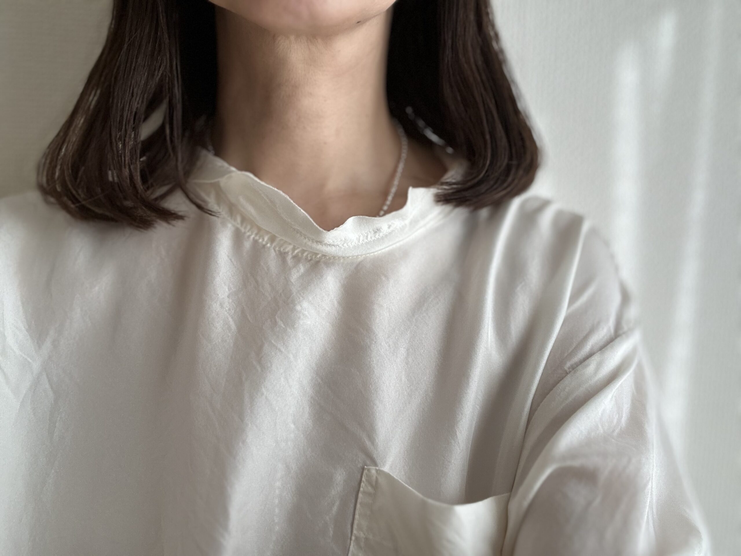 40代後半女性のカジュアル淡水パールネックレス着画2パターン