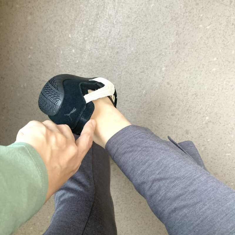 PUMAバレエスニーカー