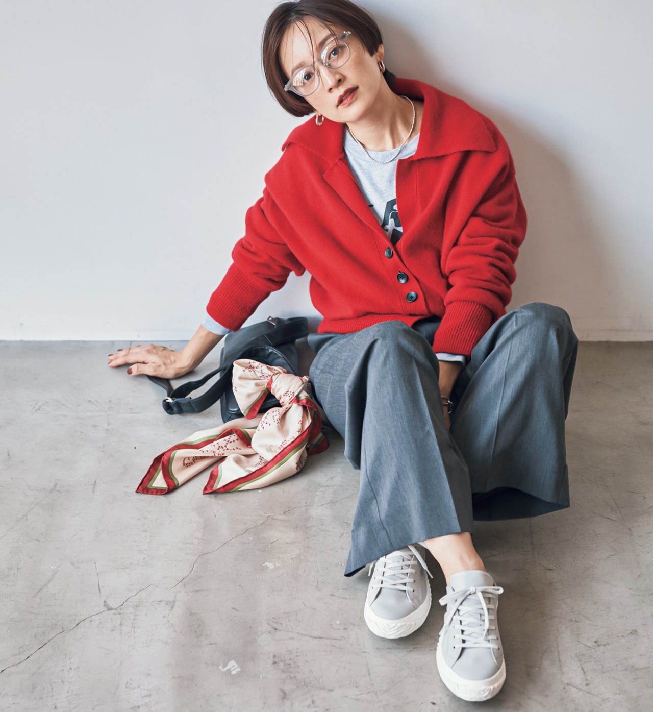 高山 都さんのスピングル SP-110 Light Grayのコーデ