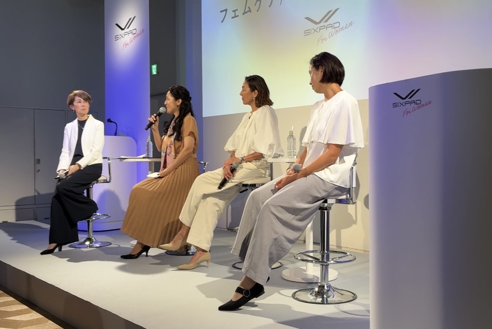 パネルディスカッションでお話する牛窪さん