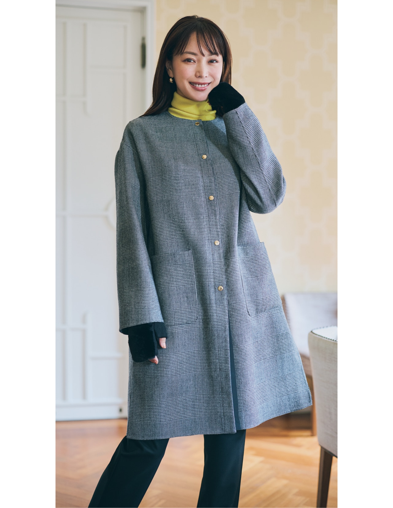 蛯原友里さんのマッキントッシュ フィロソフィー IVENREY（イベンリー）のコーデ