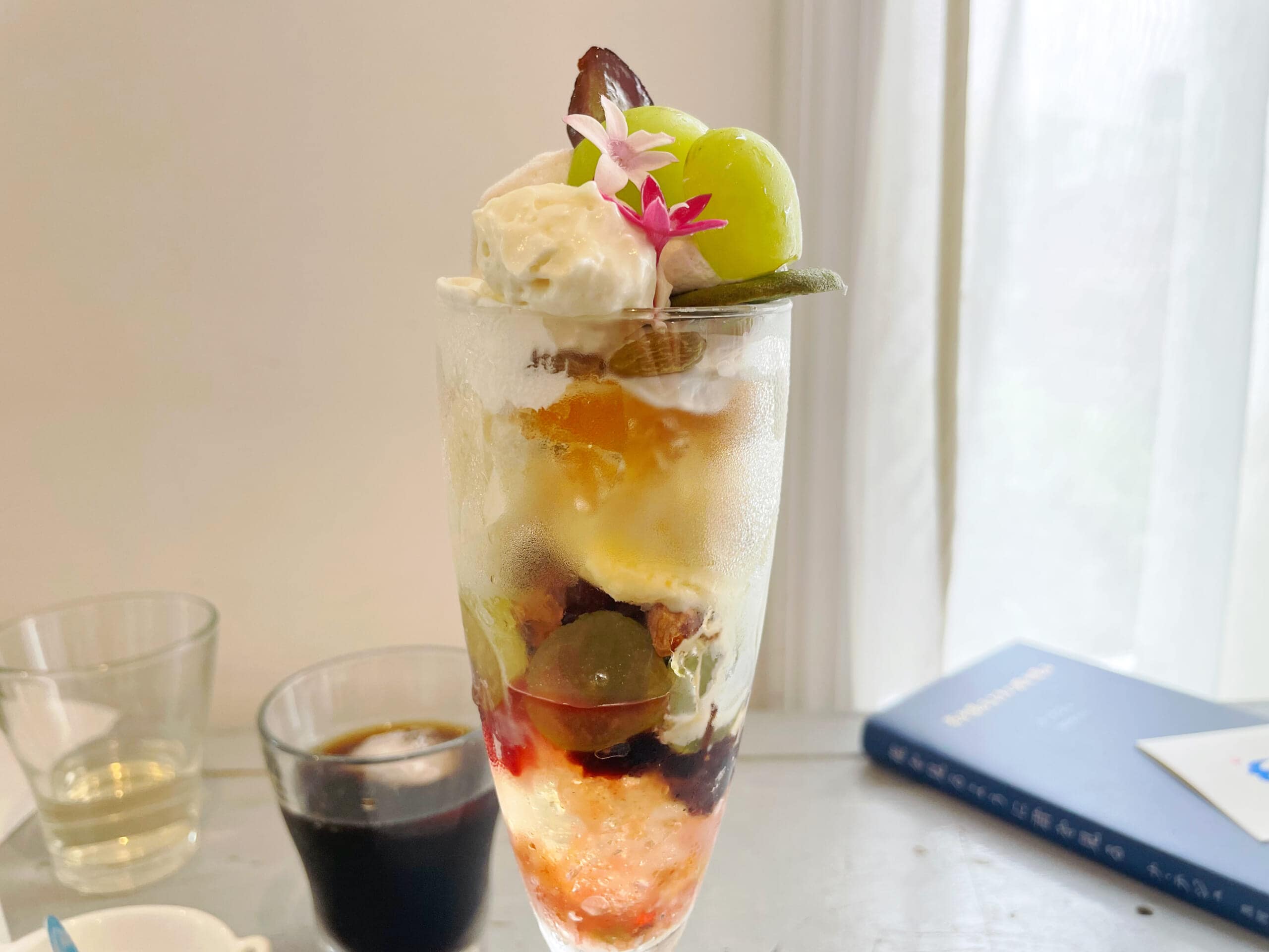 カフェネイビーのシャインマスカットParfait2025の写真【その2】