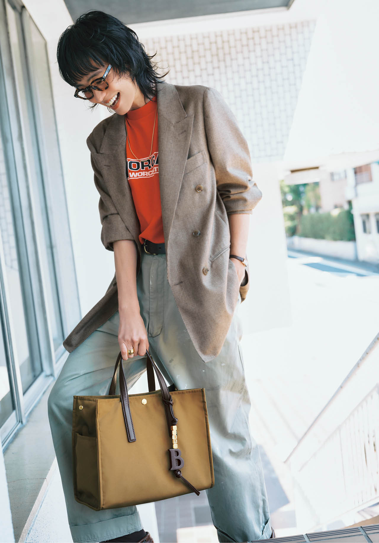 竹下玲奈さんとBreath TOPKAPIの撥水 マルチway スクエア A4 トートバッグコーデ