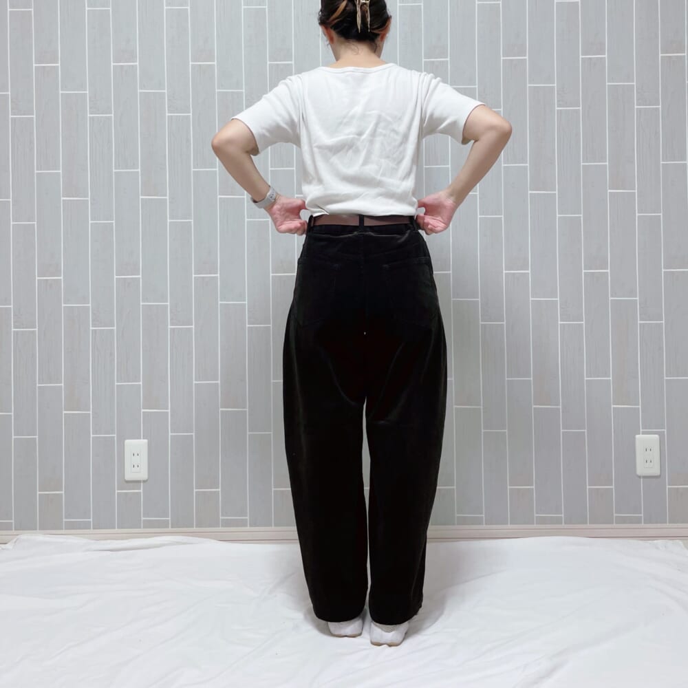 UNIQLO　コーデュロイカーブパンツ