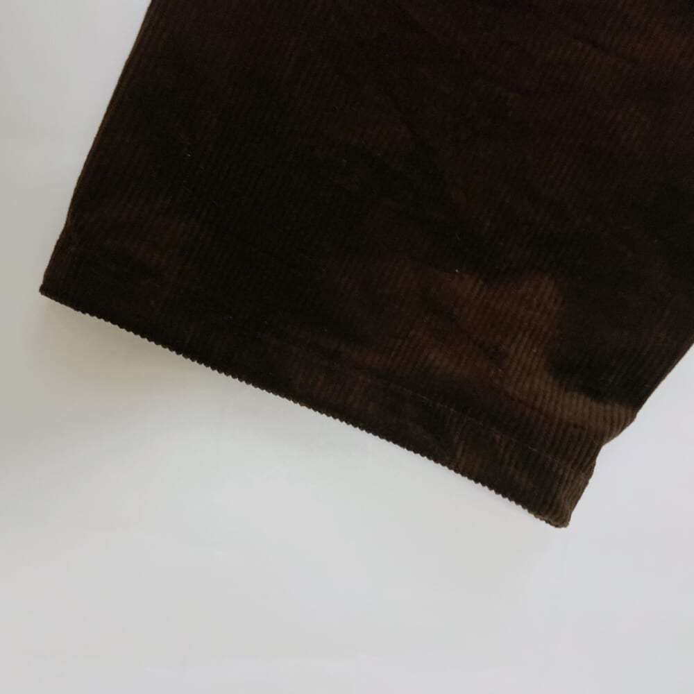 UNIQLO　コーデュロイカーブパンツ