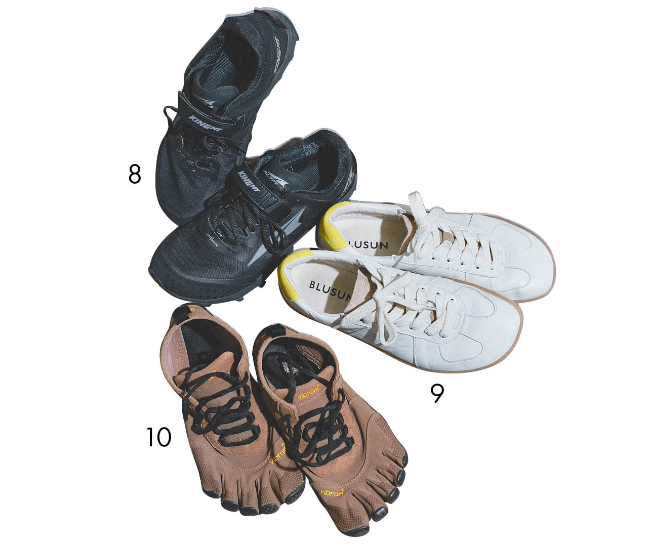 歩く感覚を楽しむには足の指が自由に動くベアフットシューズが必須。