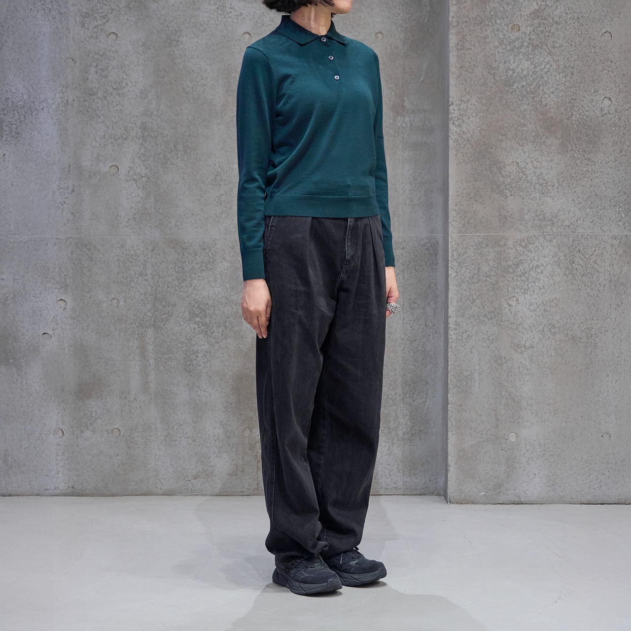 ユニクロのメリノポロセーターを試着