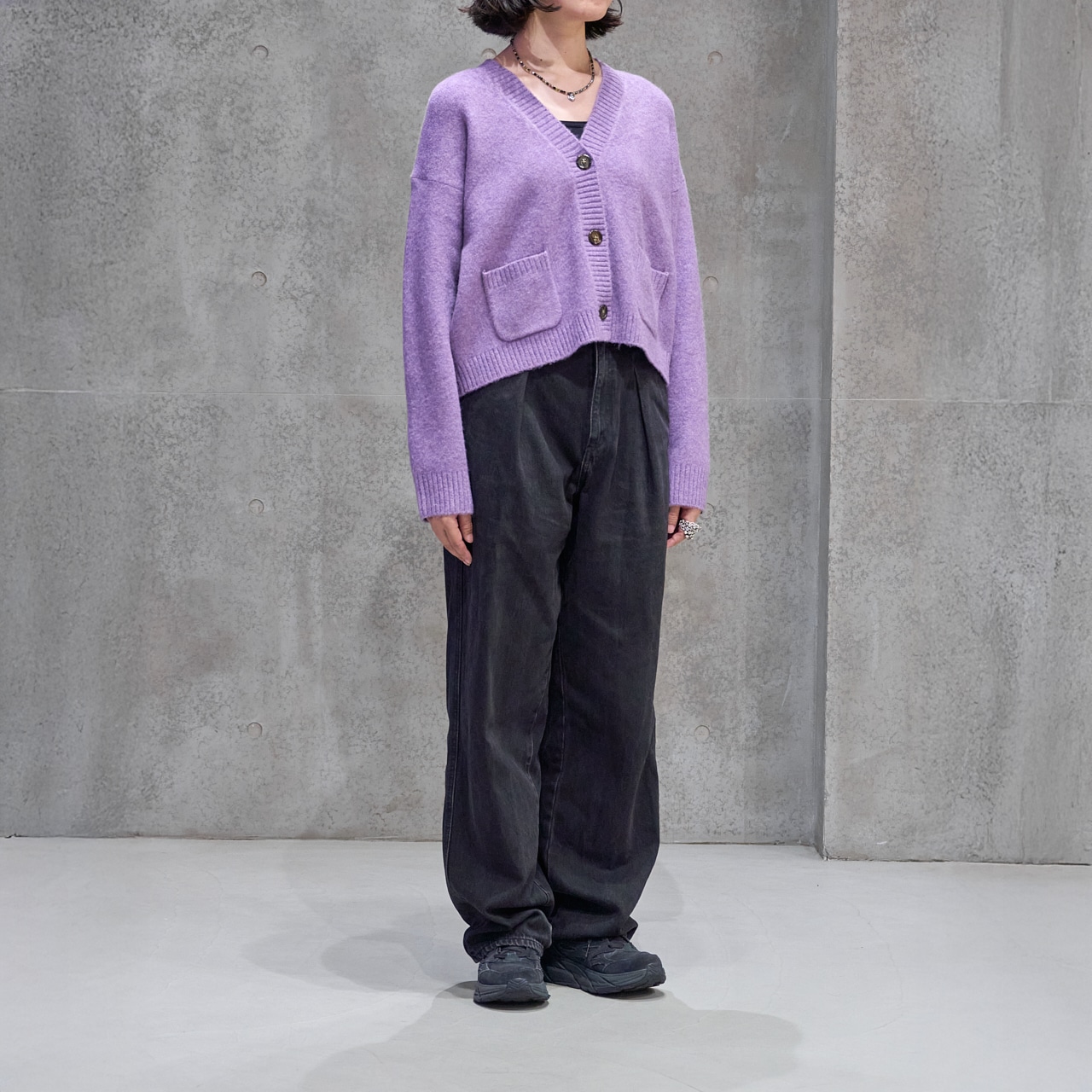 ユニクロのスフレヤーンショートカーディガンを試着