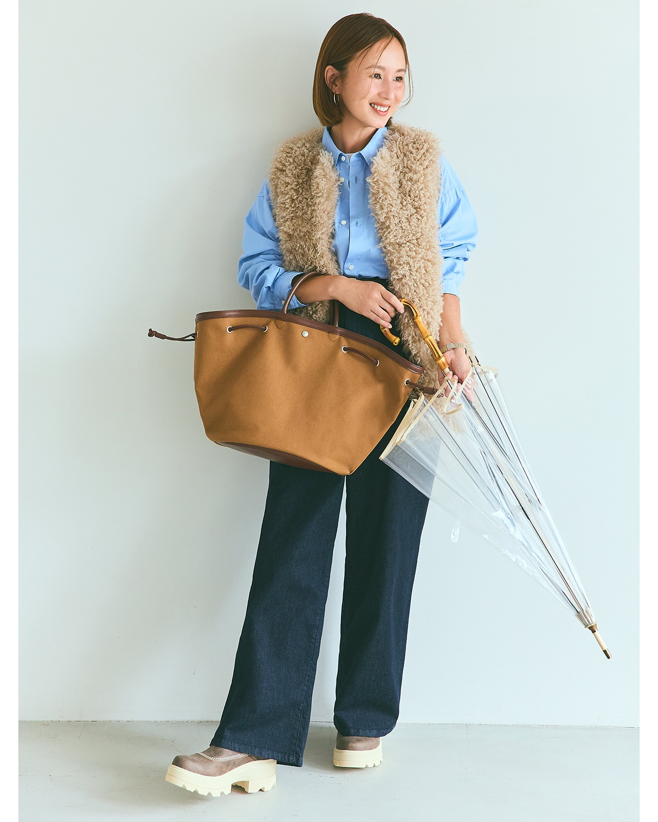 ソレル「ジョアンフォーワード チェルシー」のパンツコーデ