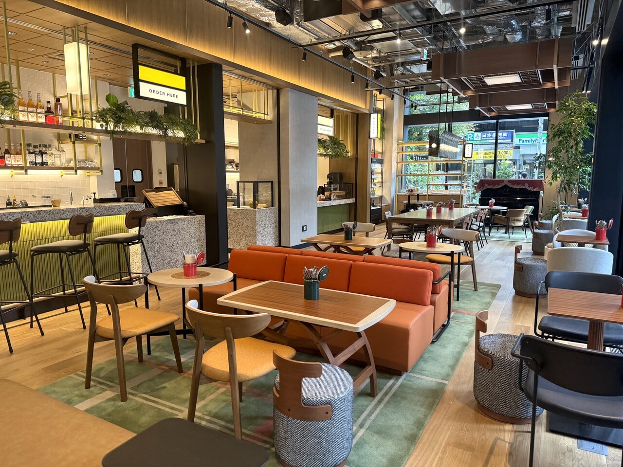 「キャプション by Hyatt 兜町 東京」TalkShop内観