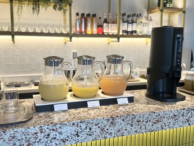 「キャプション by Hyatt 兜町 東京」朝食ソフトドリンク