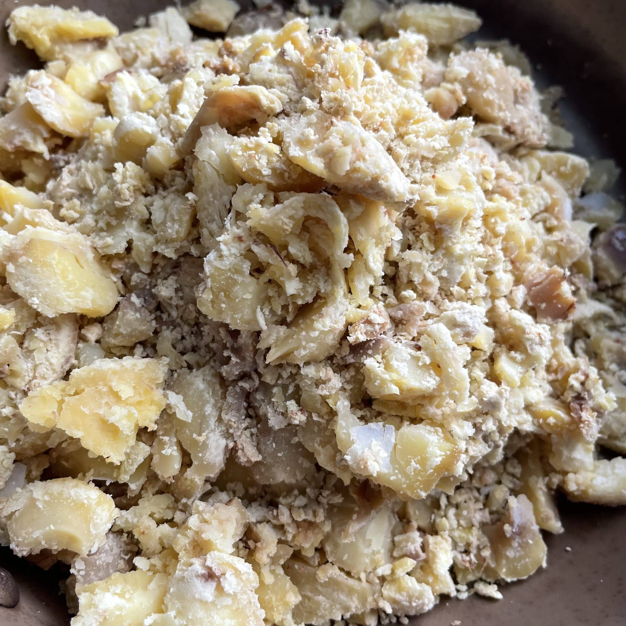 栗の中身をほじくり出した後の写真