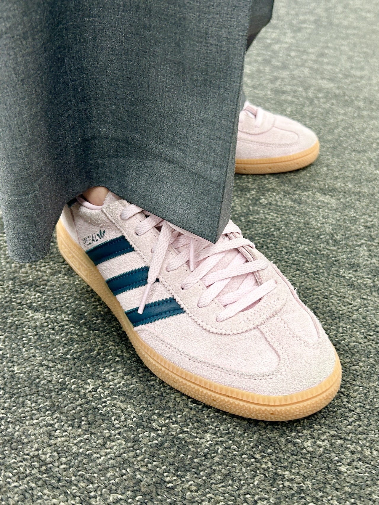 【adidas Originals （アディダス オリジナルス）】「HANDBALL SPEZIAL W」着用コーデ