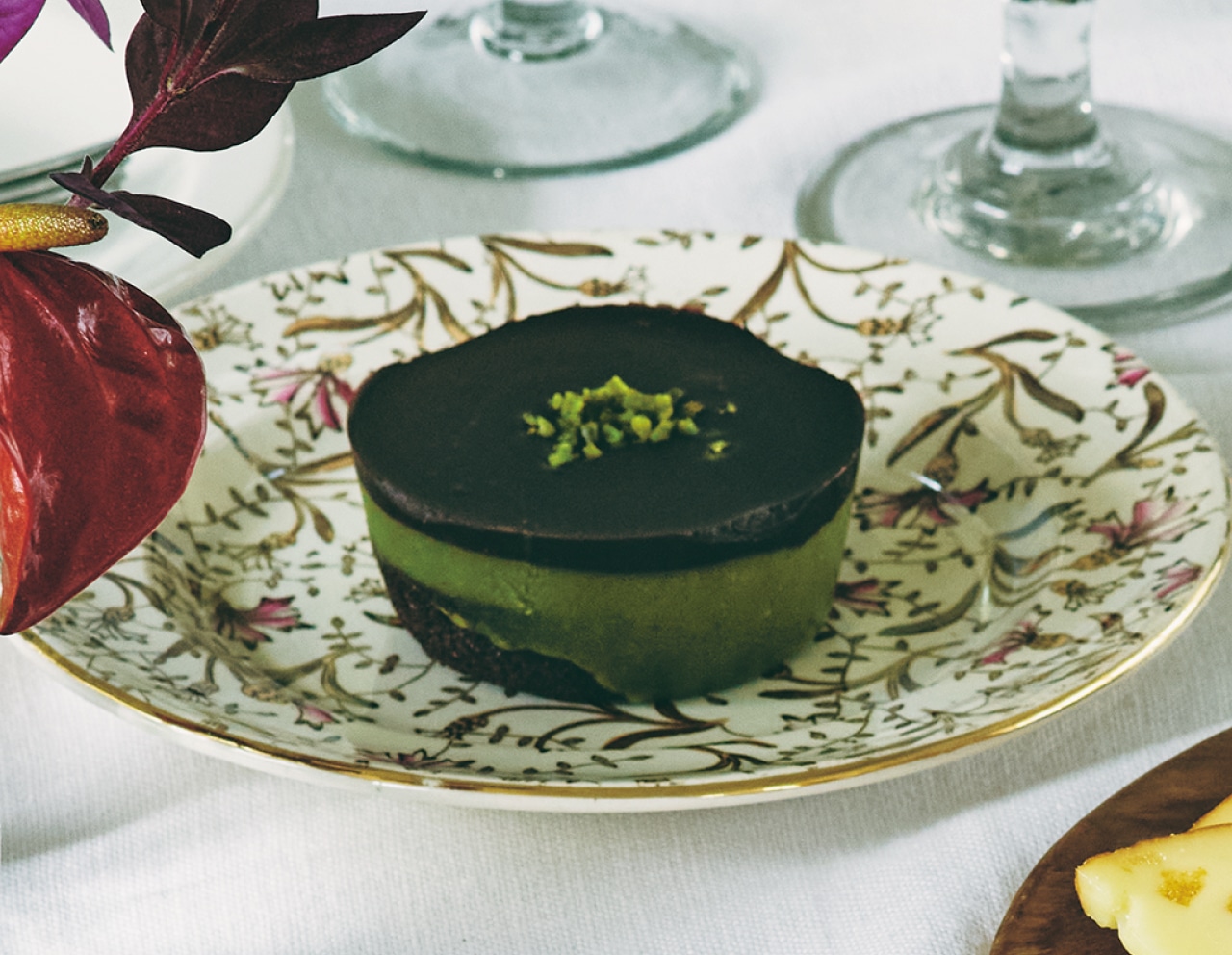 成城石井自家製 ドバイチョコ風ケーキ