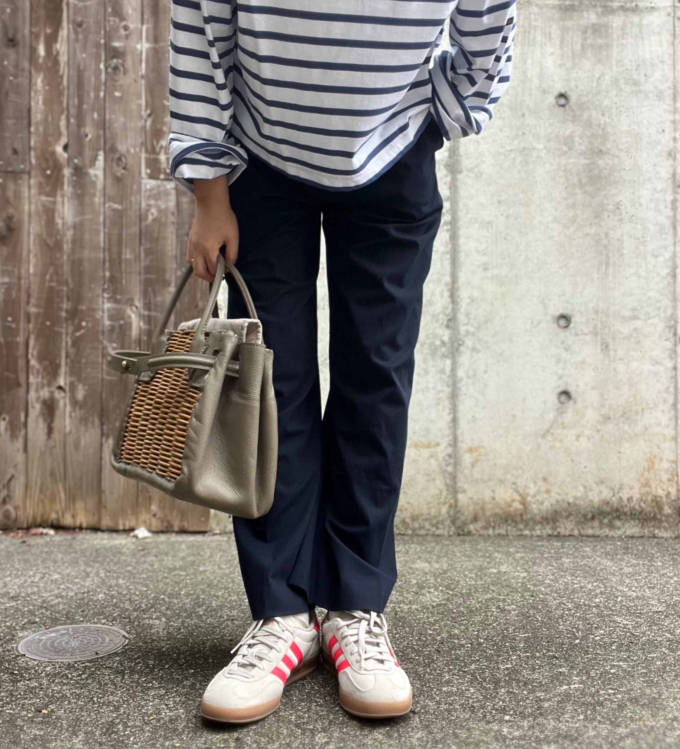 カラースニーカーはコーデのスパイス | LEE