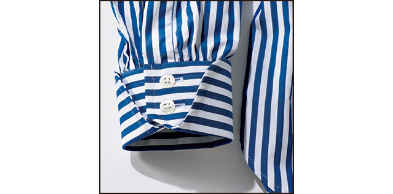 袖口には目を引くターンナップカフスを採用し、洒落感たっぷり！