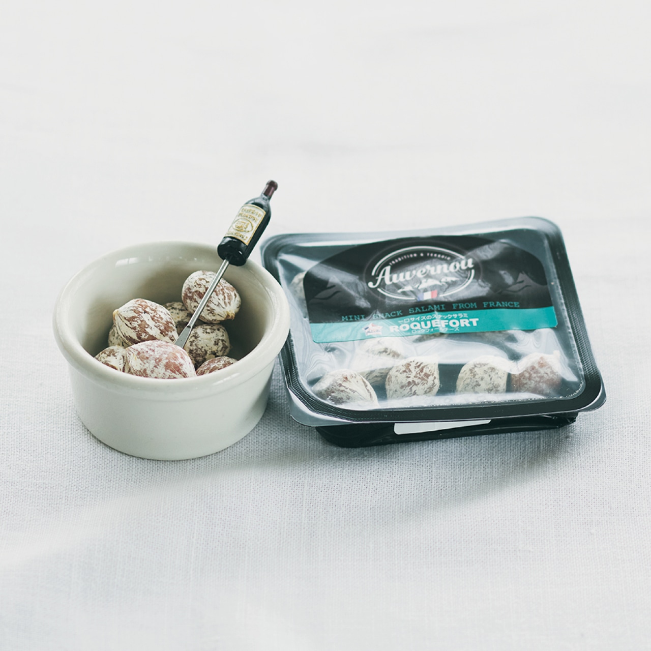 オーヴァーノウ 白カビスナックサラミ（ロックフォールチーズ）