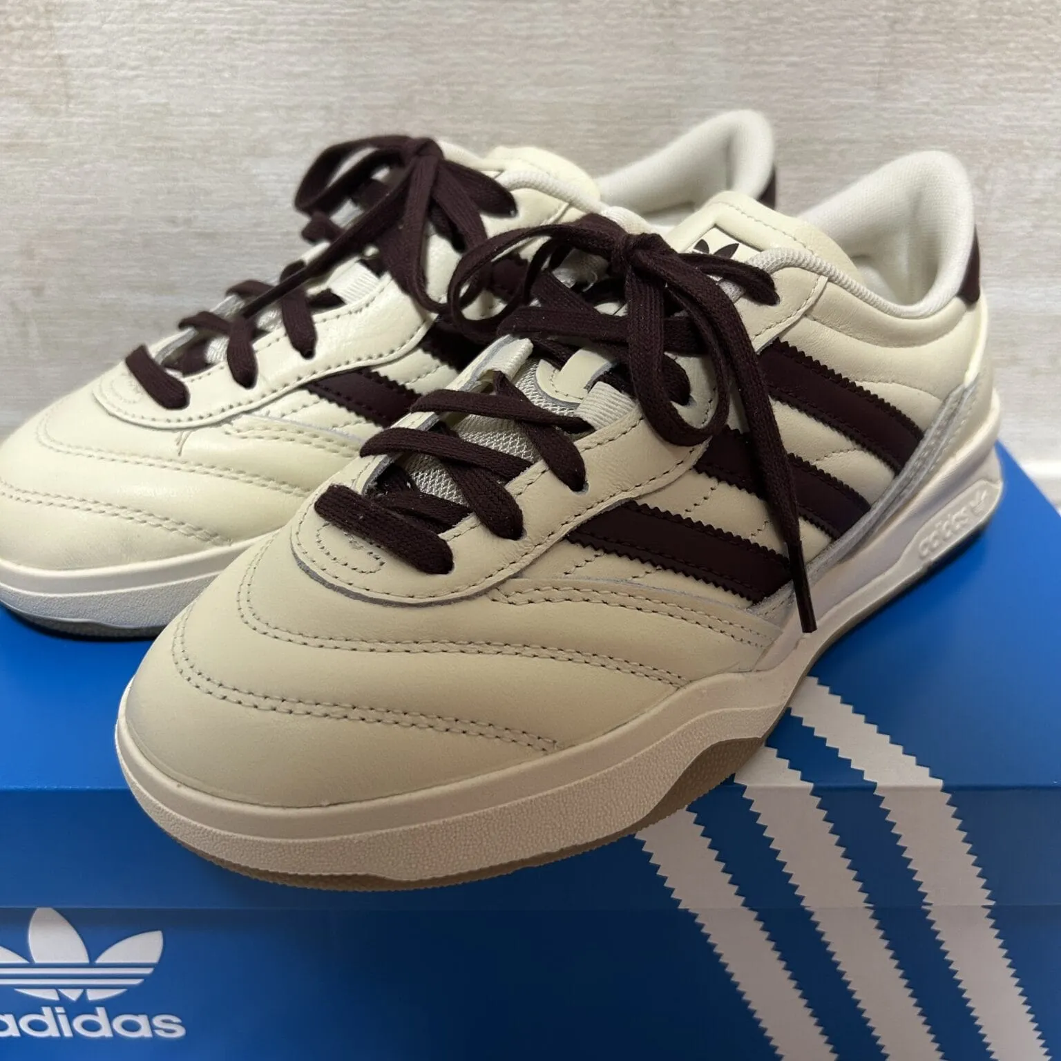 adidas「MUNDIAL FC」箱と商品