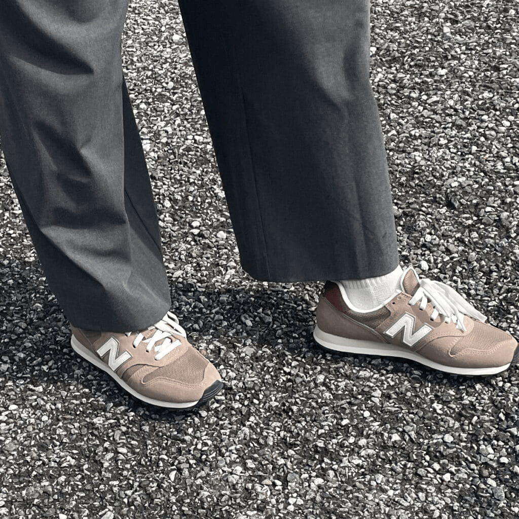 New Balance「ニューバランス373」履いた足元