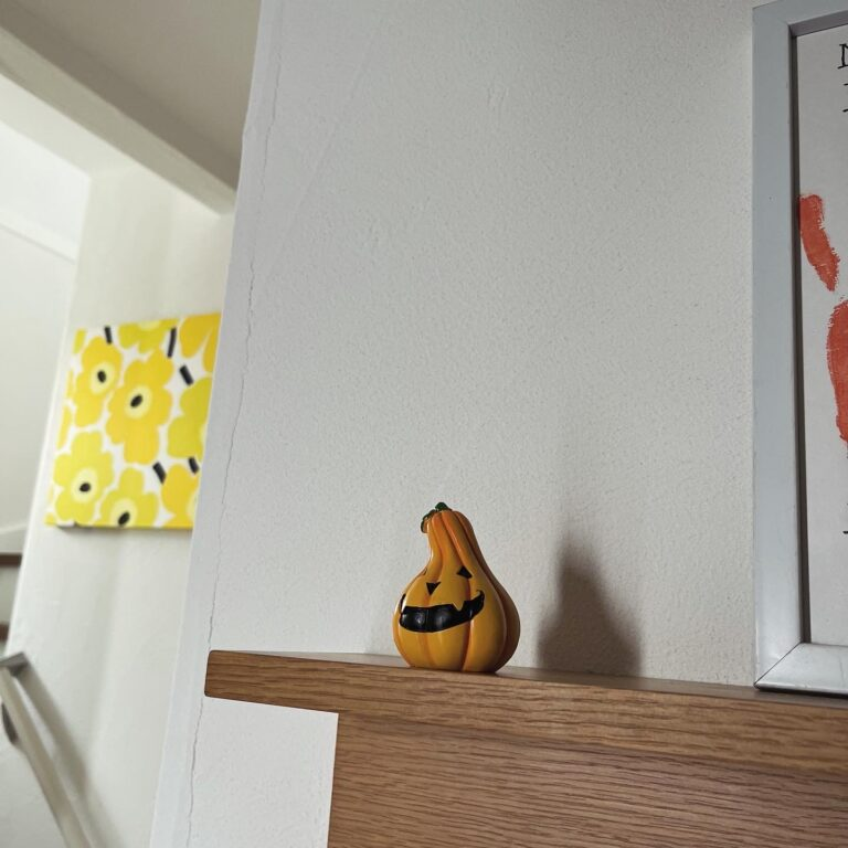 ハロウィンのインテリア　ダイソーのオブジェ
