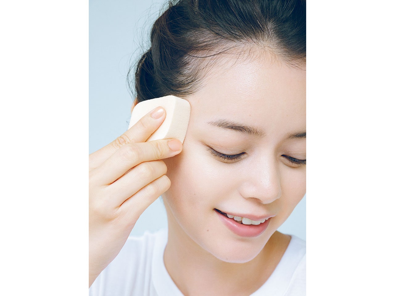 こめかみのぷにっと感で、若々しく