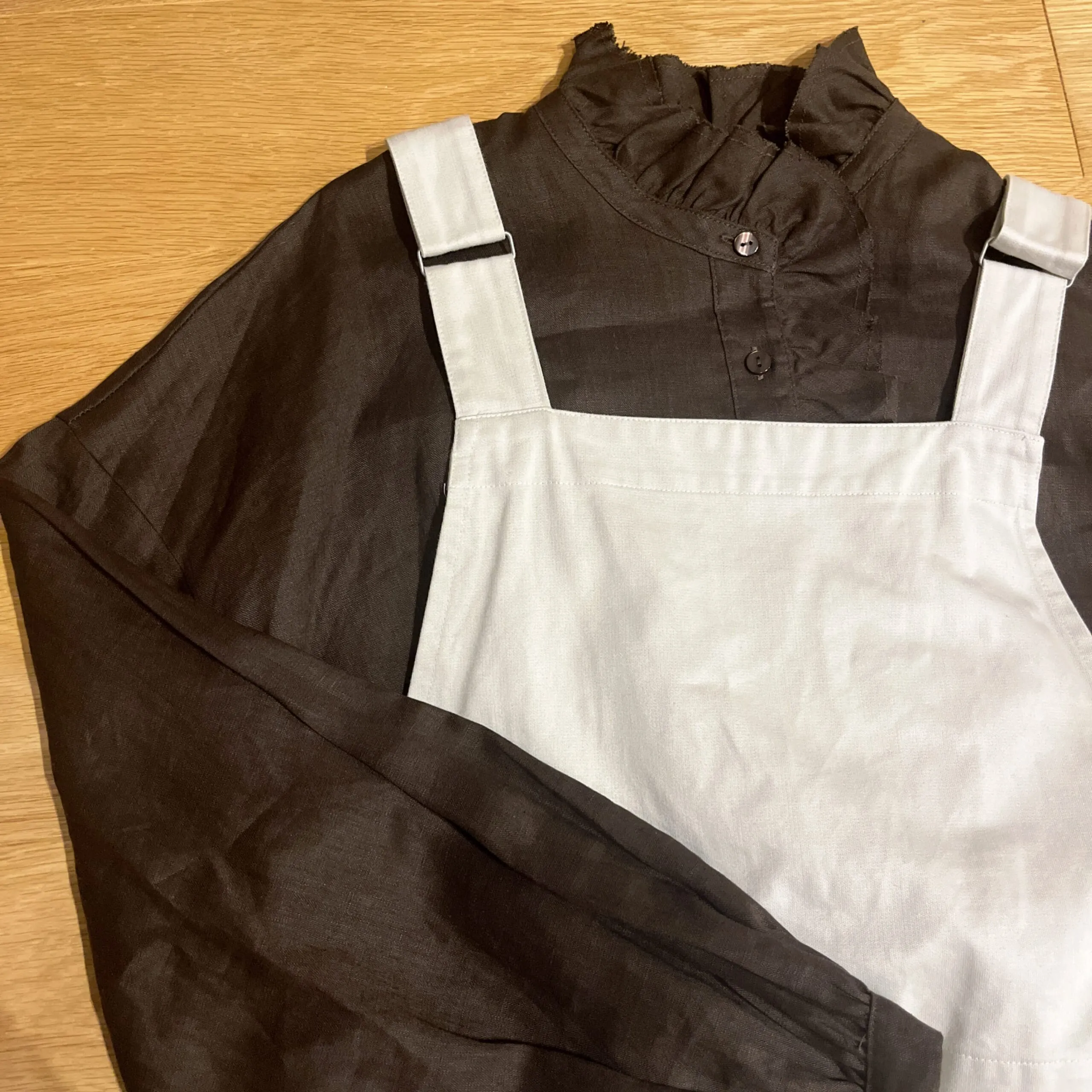 LEE100人隊が買った12closet【石上美津江さんコラボ】【洗える】リネンフリルブラウス