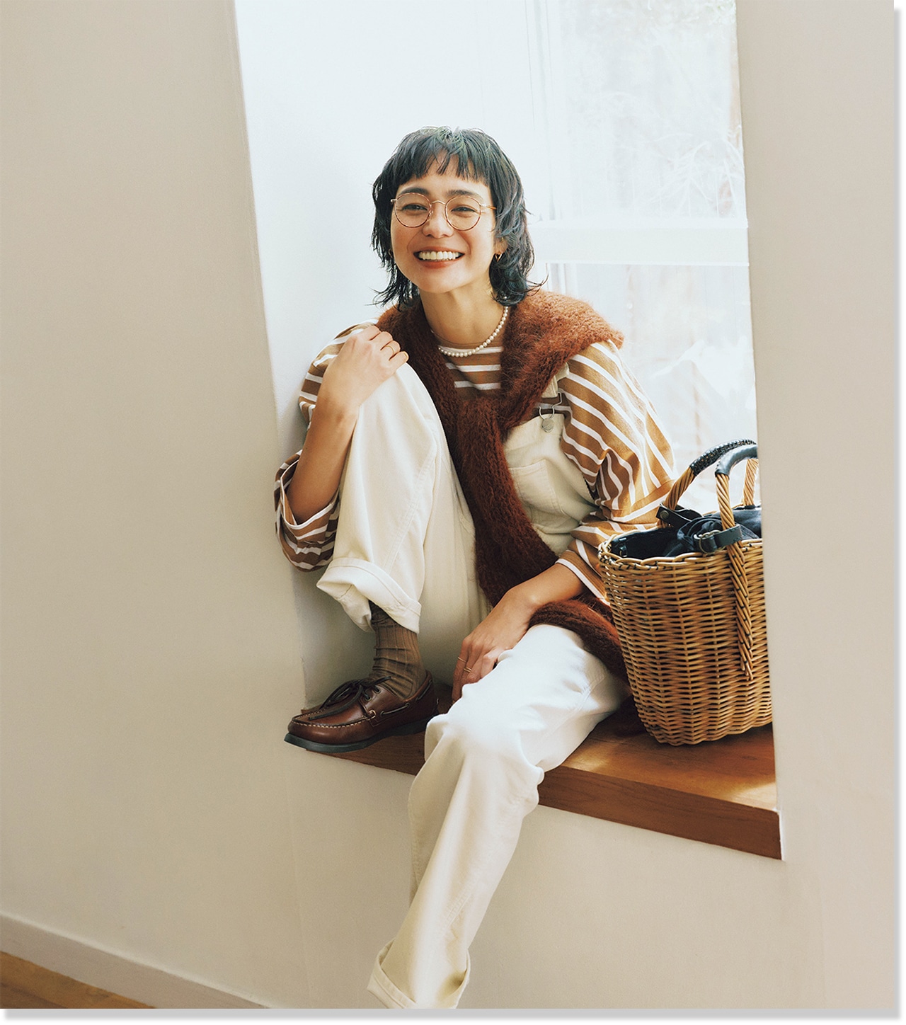 LEE11月号BROWNボーダー×WHITEのコーデ