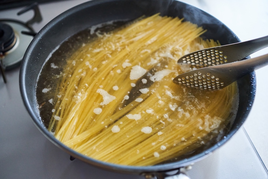 榎本美沙さん　たっぷりきのことねぎのお醤油パスタ