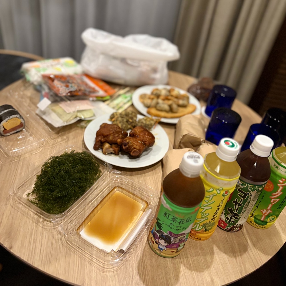 ポーたま　福助　かまぼこ　海ぶどう　てびち唐揚げ　サーターアンダギー