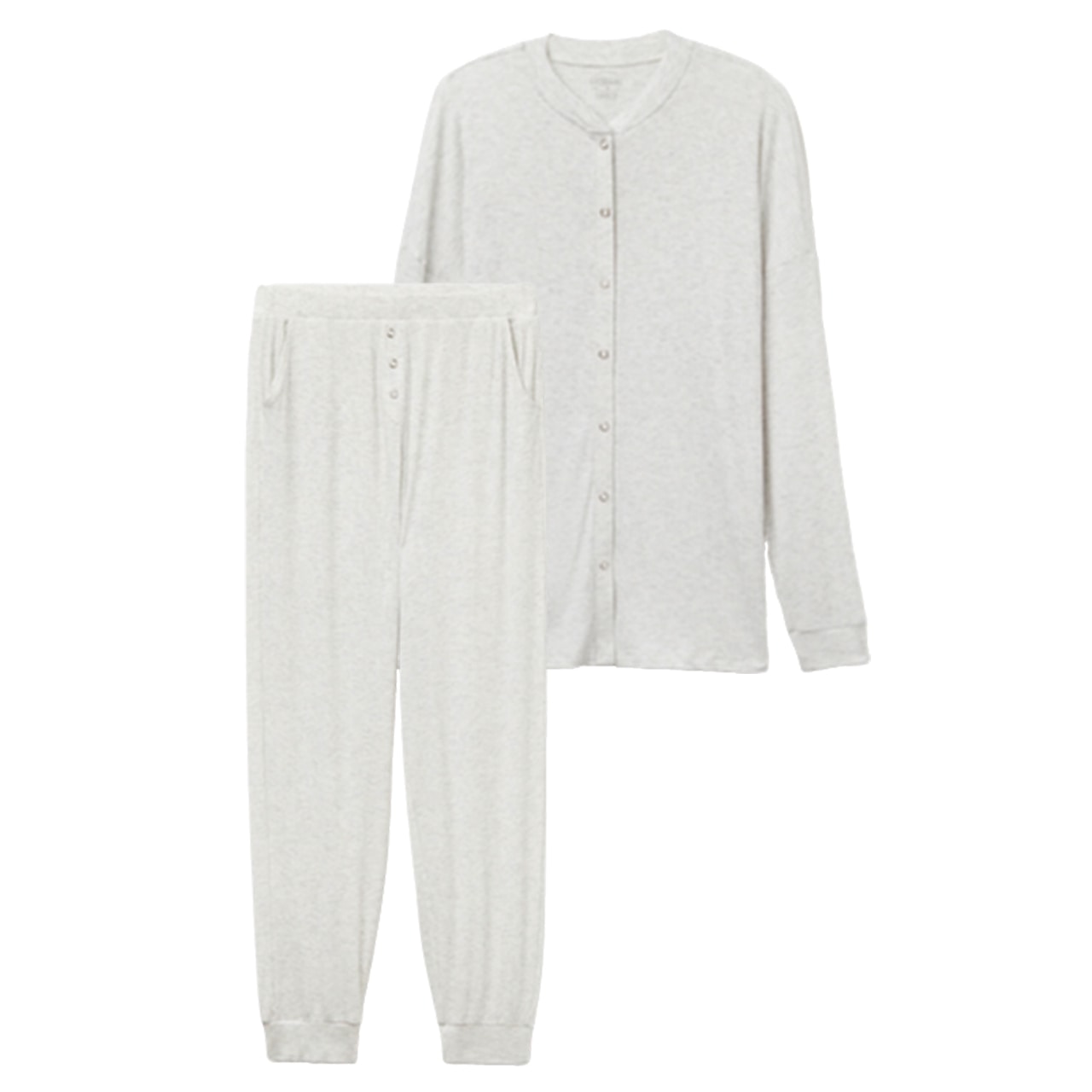 Chic Comfort モダール ロングスリーブ フロントオープン ニット￥9990・Chic Comfort モダール ロングパンツ￥9990／Intimissimi 渋谷文化村通り店