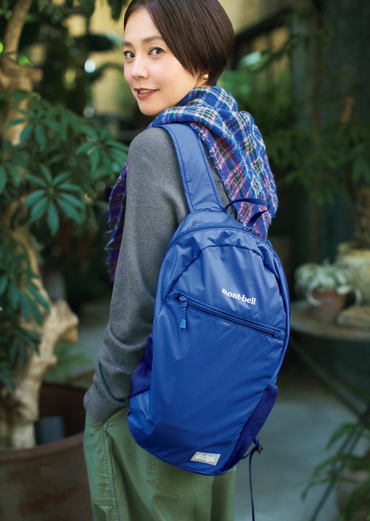 浅見れいなさんのLEE限定 mont-bell（モンベル）【洗える】【LEE別注】Picnic League ポケッタブルライトパック15のコーデ