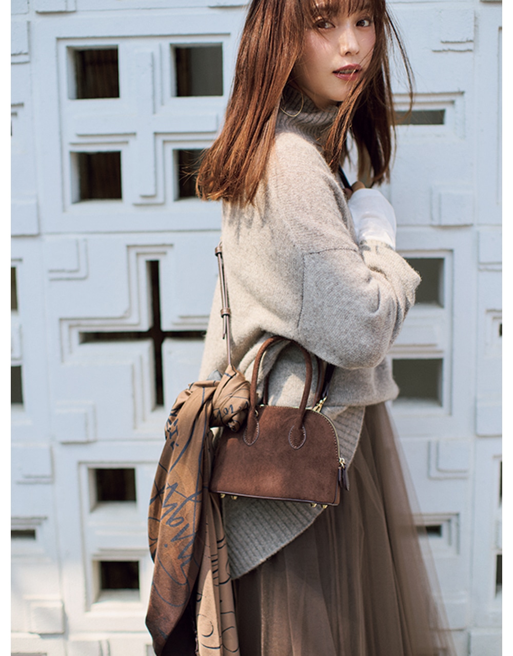 蛯原友里さんブラウンコーデ