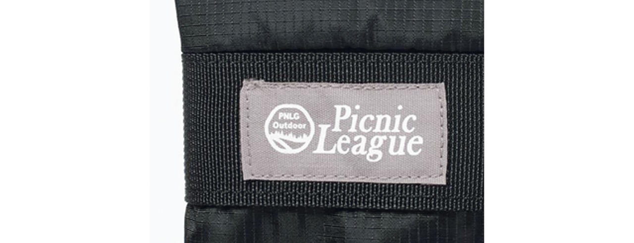 こちらもフロントの左上にLEEマルシェ限定のブランドタグ付き。