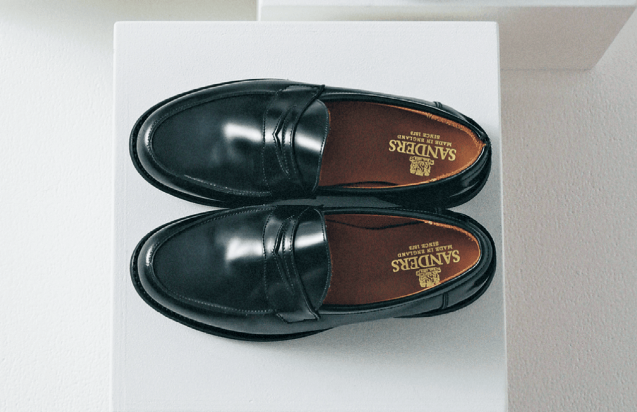 SANDERSの『BUTT SEAM LOAFER』