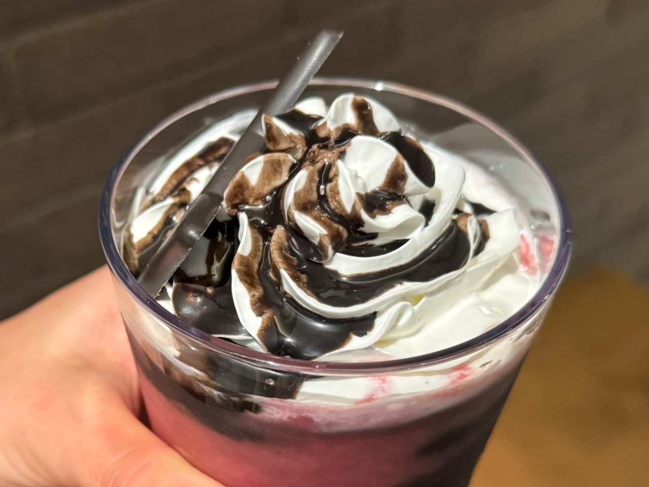 スタバ新作アサイー ベリー フラペチーノ®トッピングソース