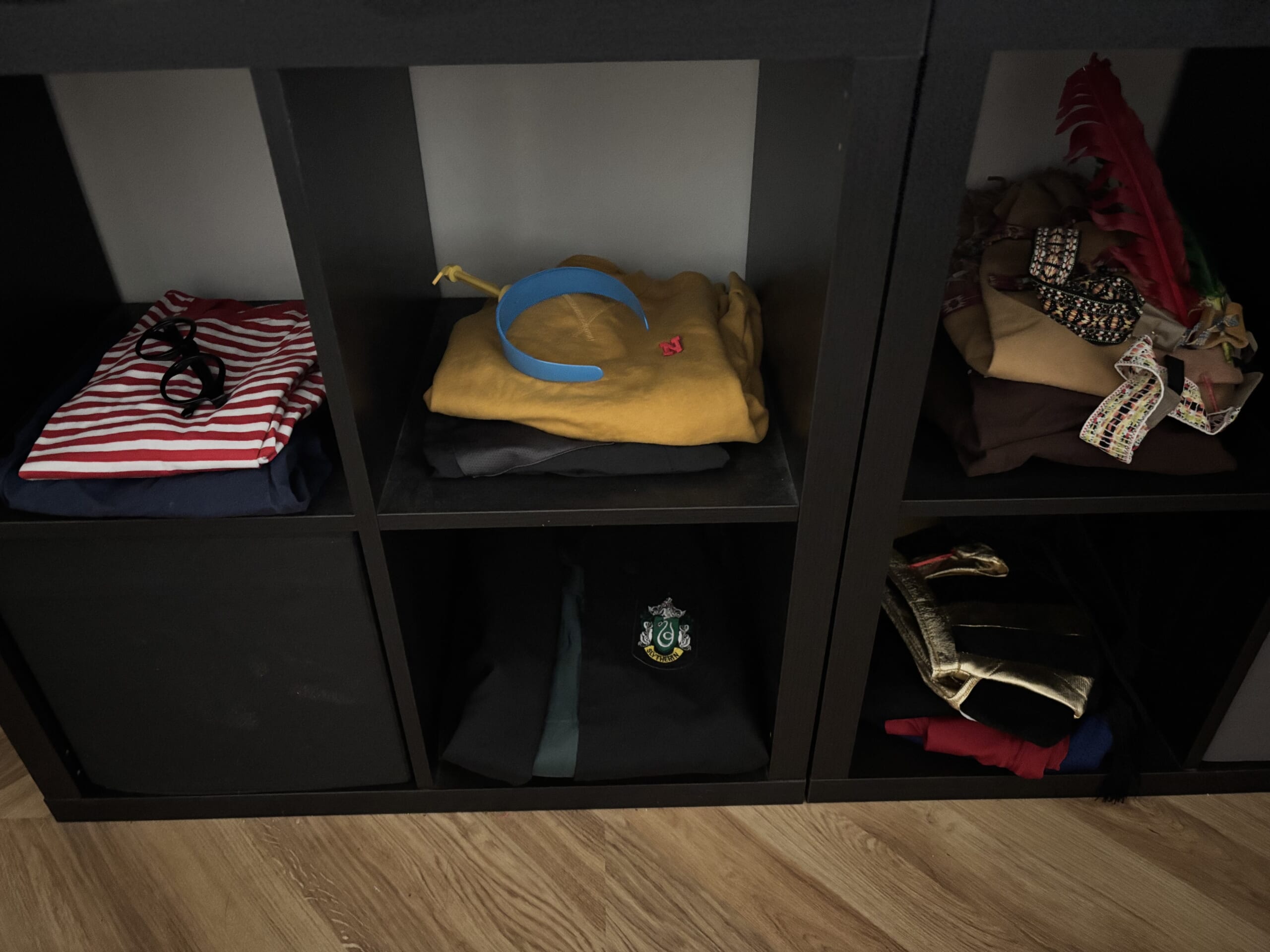 ハロウィーンのコスチュームラック