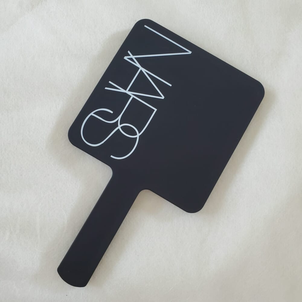 NARS エクスプリシットリップスティック801