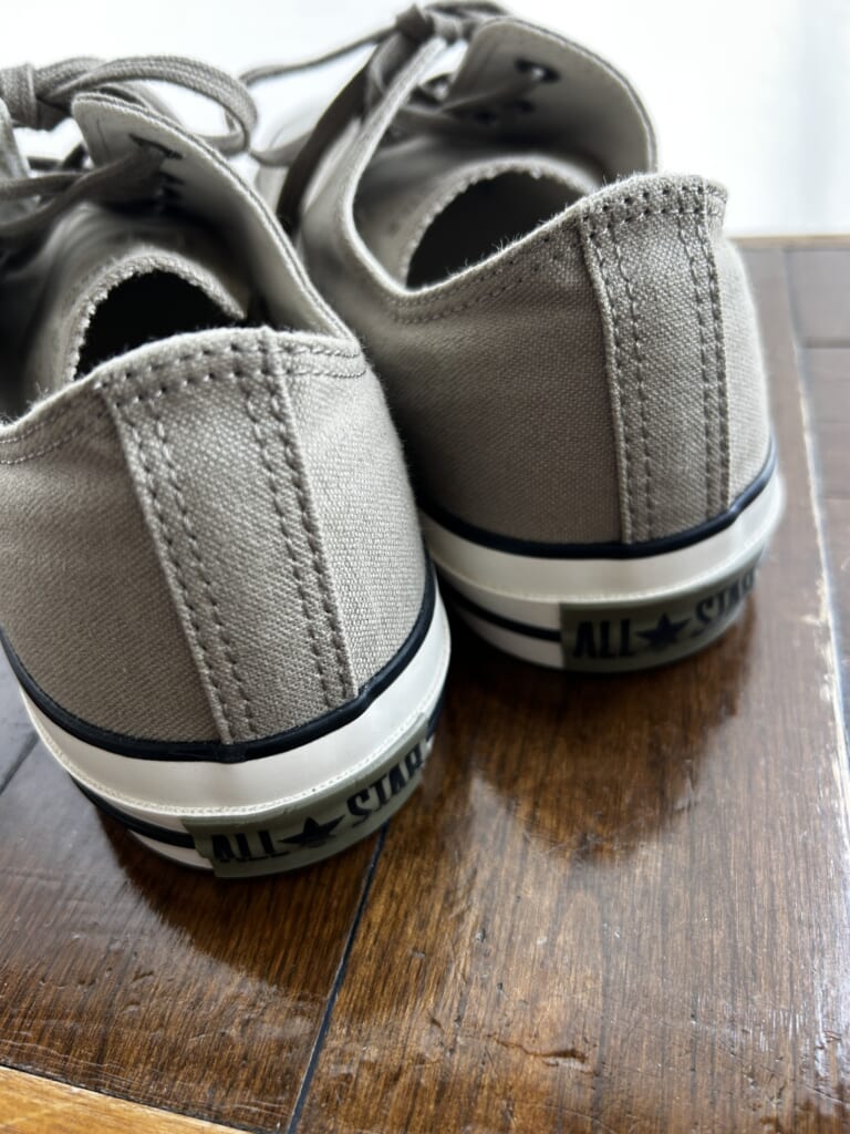 レア　新品　co+feコフェ　コンポート　ハグオーワー雅姫　アスティエ コンバース】新作グレージュスニーカーが秋のブラウンコーデに大