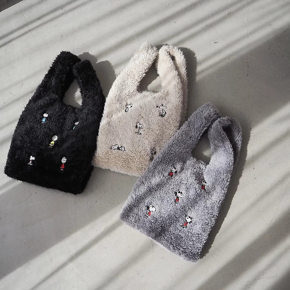 "HEMING’S
【PEANUTS】ファーショッパートート
￥5,390"　スヌーピー　ふわふわ　バッグ　